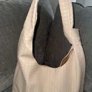 Elegant Cream Woven Women's Bag